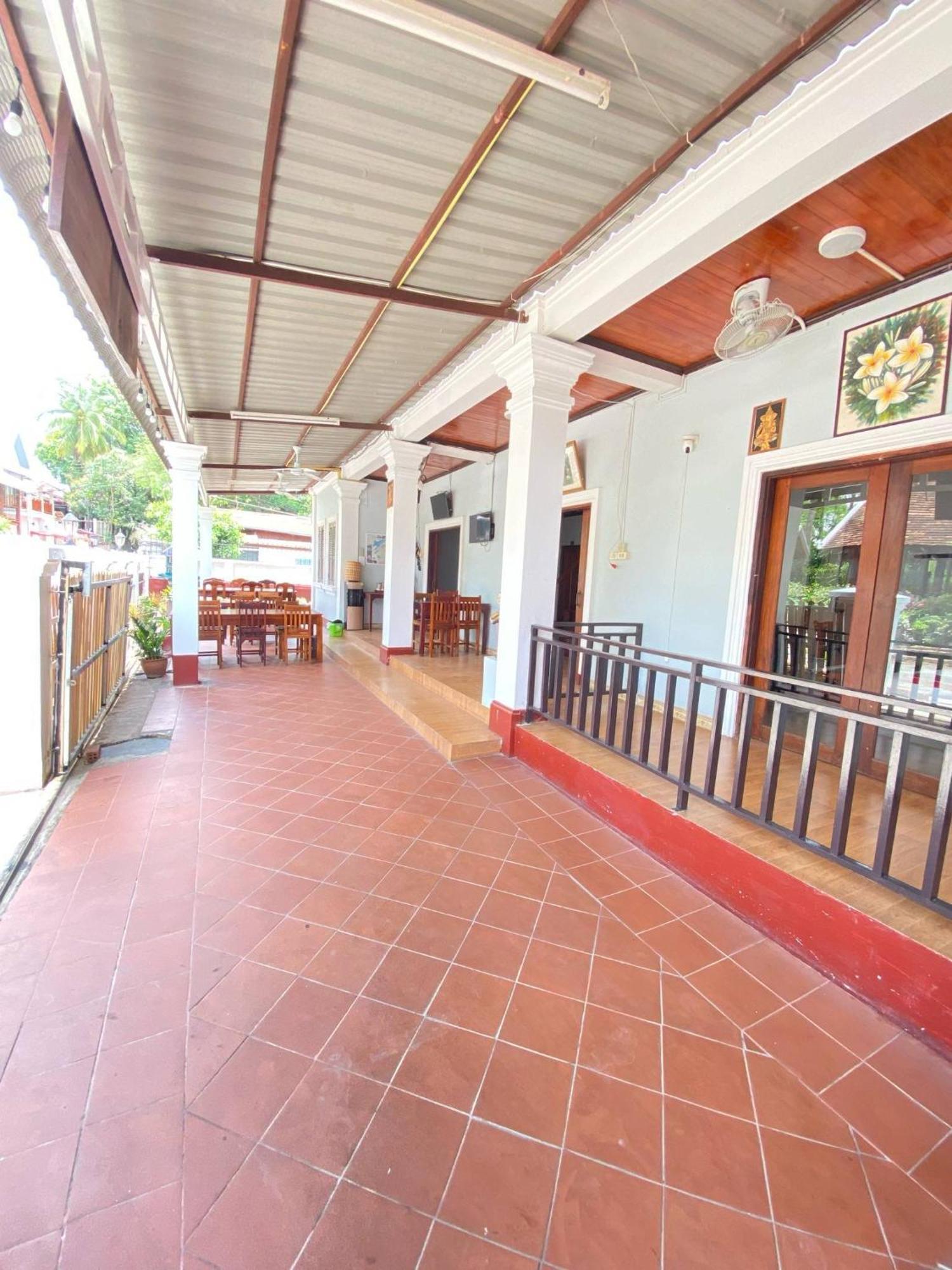 Singharat Boutique House Acomodação com café da manhã Luang Prabang Exterior foto