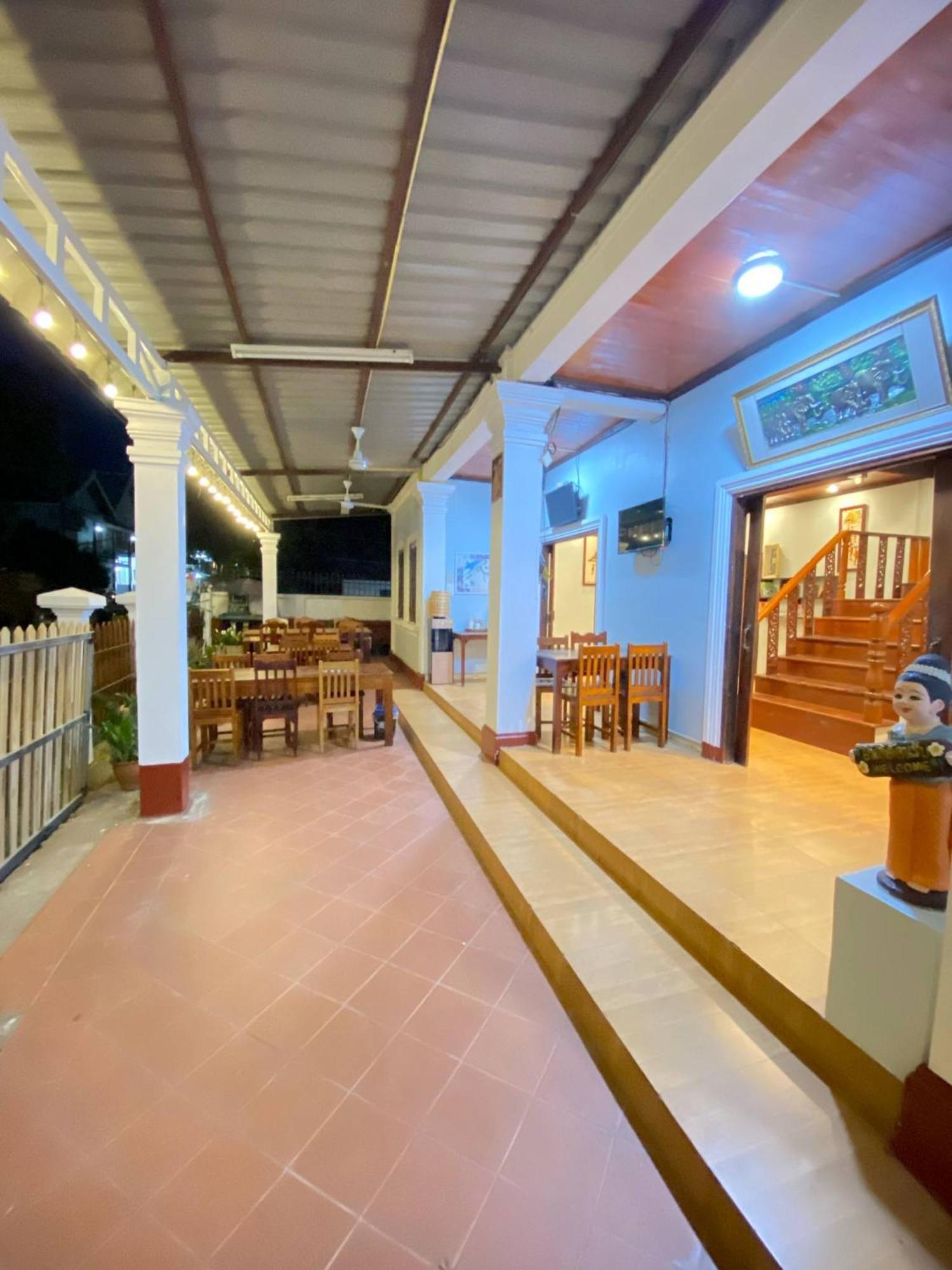 Singharat Boutique House Acomodação com café da manhã Luang Prabang Exterior foto